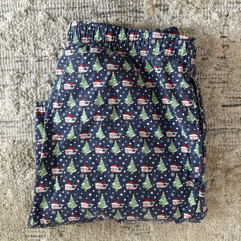 🎄 Vineyard Vines Holiday Whale Pajama Pants - Size M